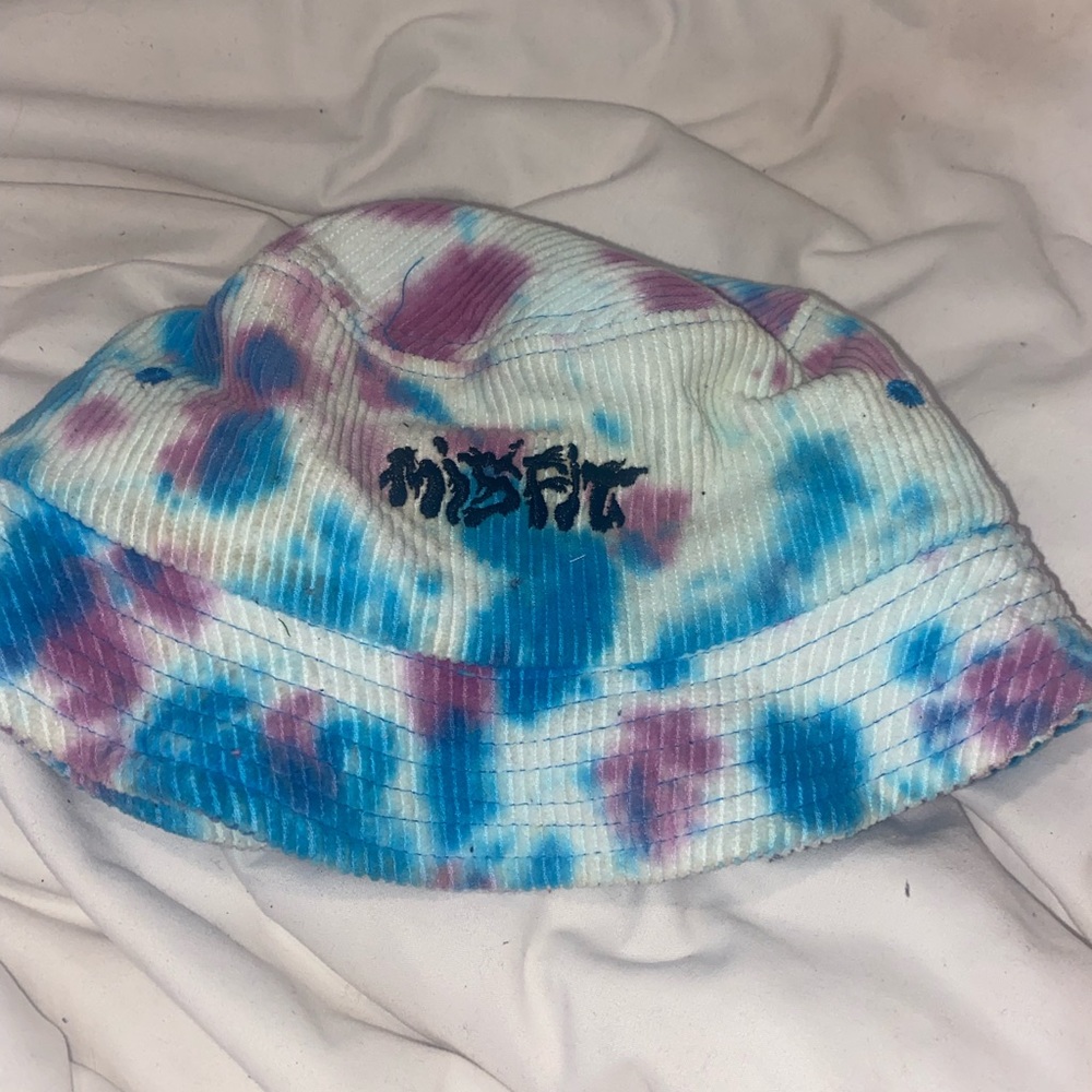 MSFTs TIE DYE BUCKET HAT FROM URBAN OUTFITTERS